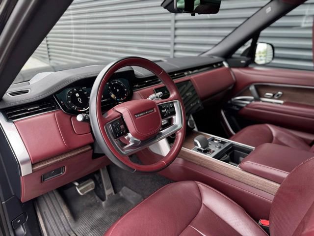 Used 2023 Land Rover Range Rover SE AWD/4WD image 4