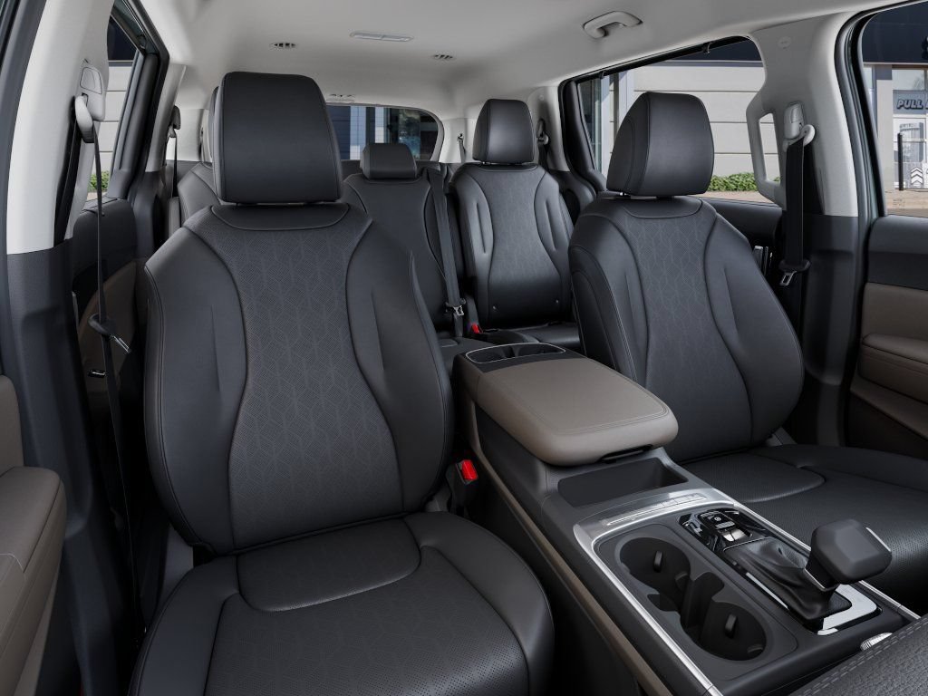 New 2027 Kia Carnival EX FWD image 18