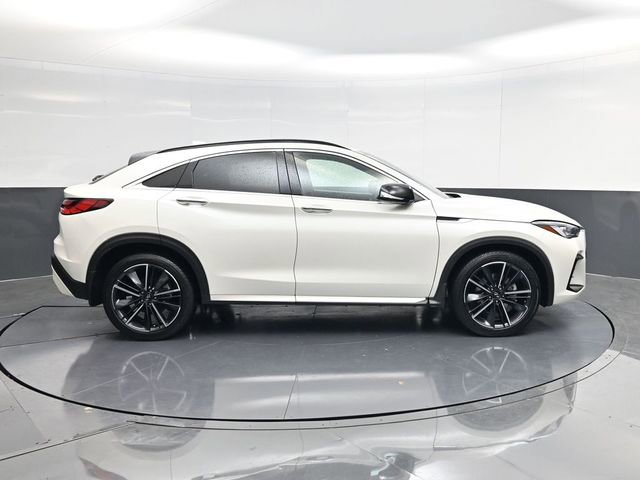 Used 2023 INFINITI QX55 Luxe w/ Cargo Package AWD/4WD image 2