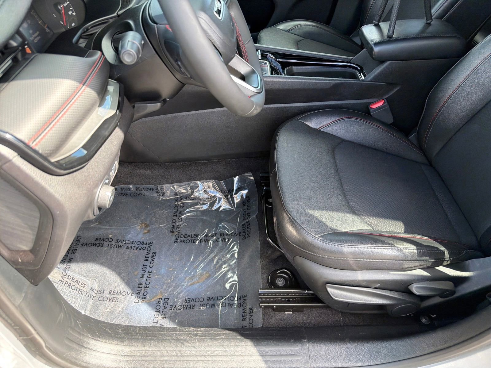 Used 2023 Jeep Compass Trailhawk image 28