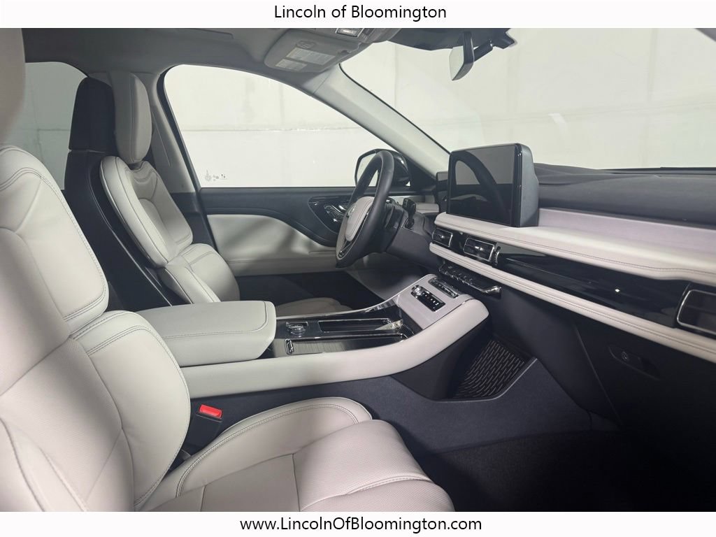 New 2026 Lincoln Aviator Reserve AWD/4WD image 18