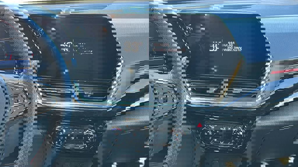 New 2026 Chevrolet Trax RS image 19