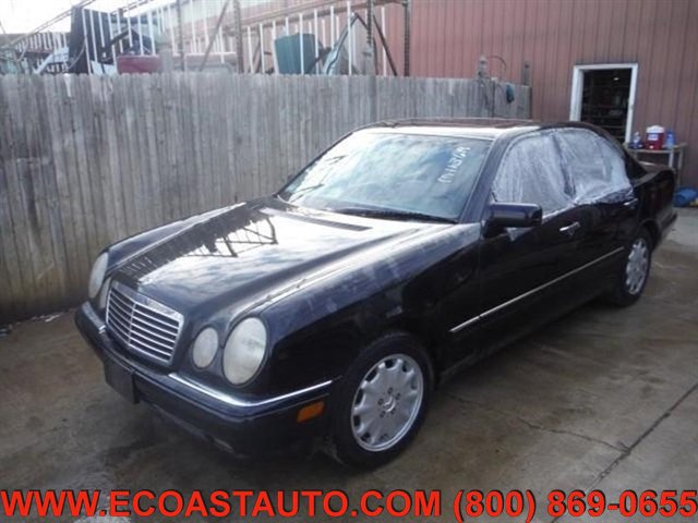 Used 1999 Mercedes-Benz E 320 Sedan image 2