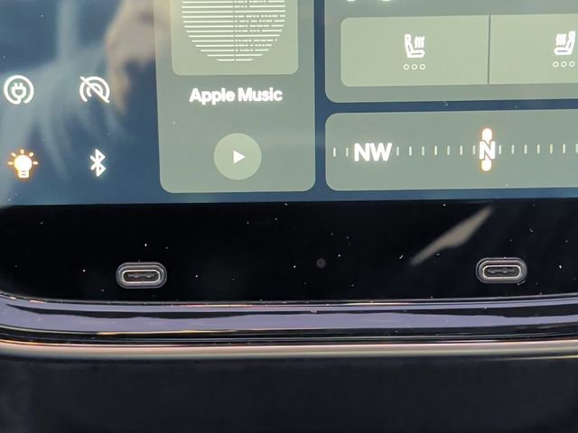 Used 2024 Rivian R1S Adventure image 6