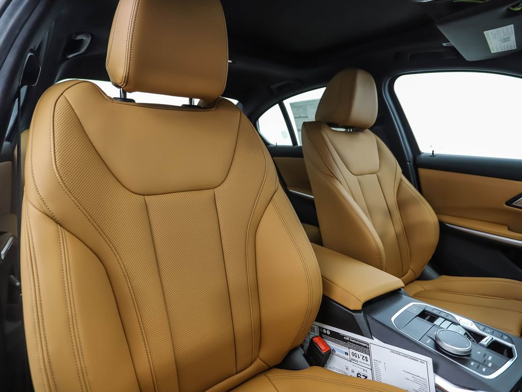 New 2026 BMW 330i xDrive Sedan w/ Premium Package image 32