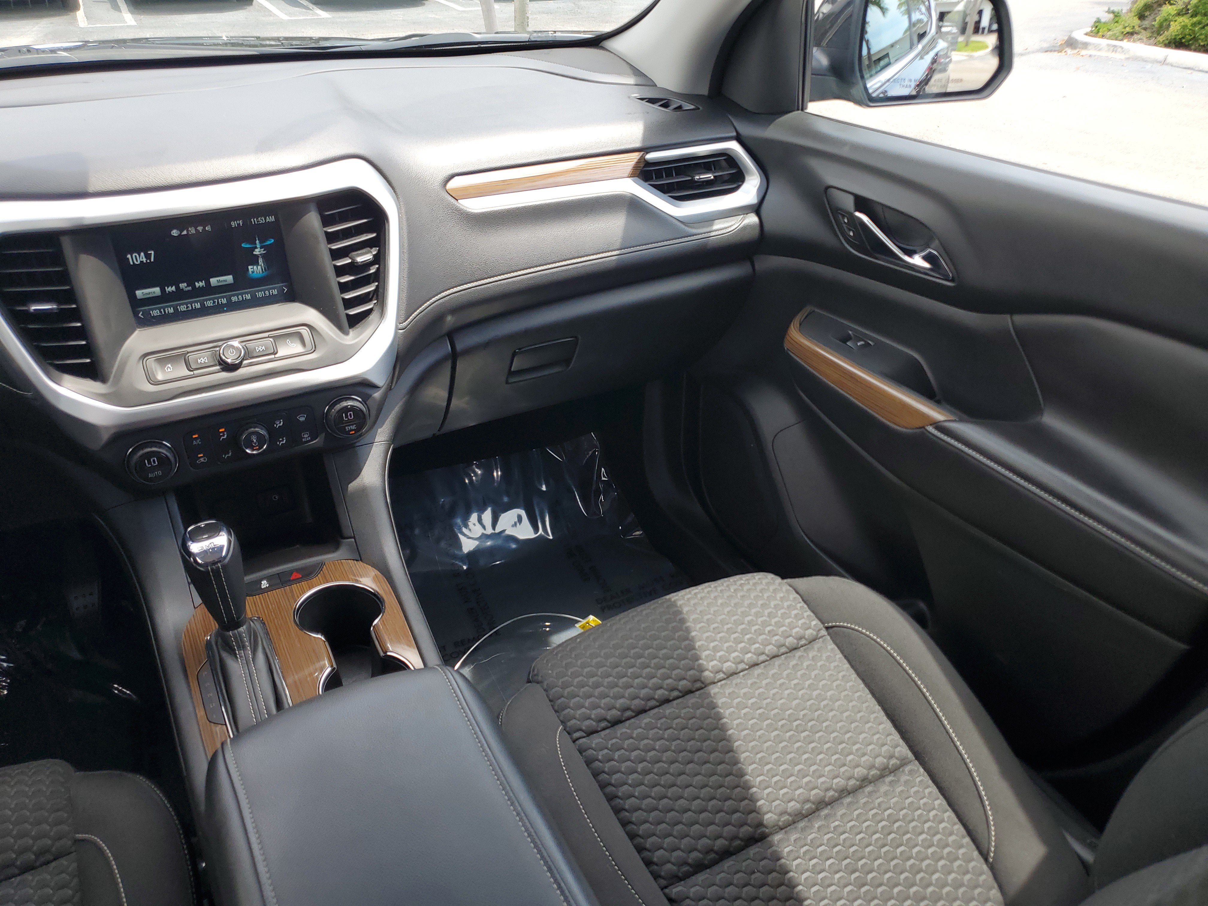 Used 2018 GMC Acadia SLE w/ LPO, Cargo Package FWD image 17