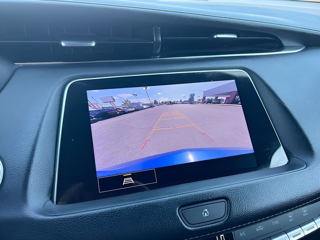 Used 2022 Cadillac XT4 Premium Luxury w/ Safety Alert Package FWD image 13