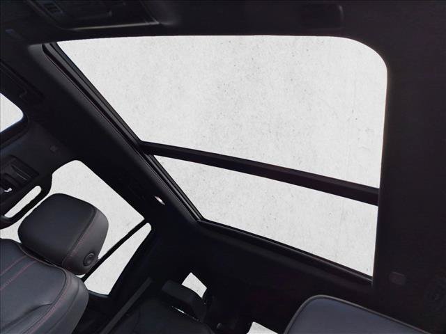 Used 2022 Chevrolet Tahoe RST w/ Luxury Package RWD image 16