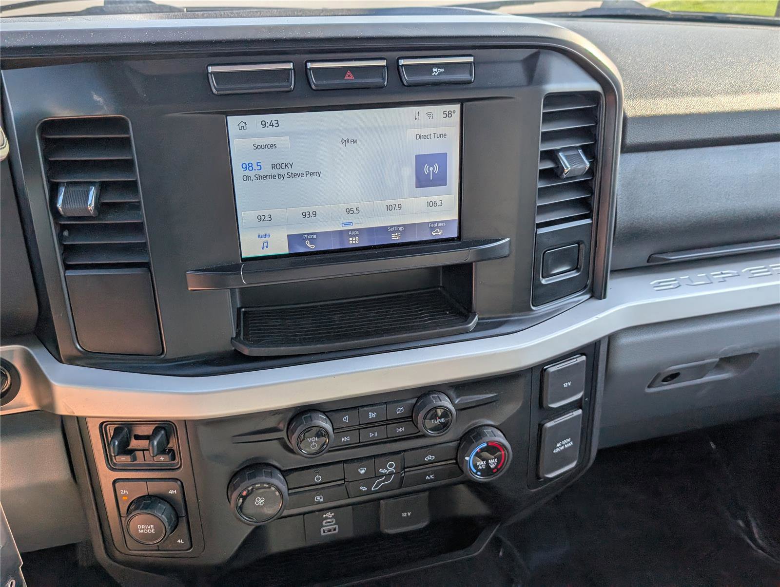 Used 2024 Ford F250 XLT image 25