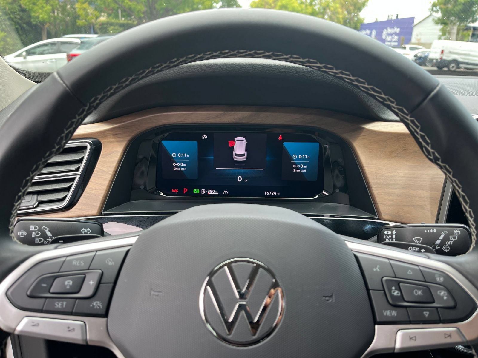 Used 2026 Volkswagen Atlas SE FWD image 29