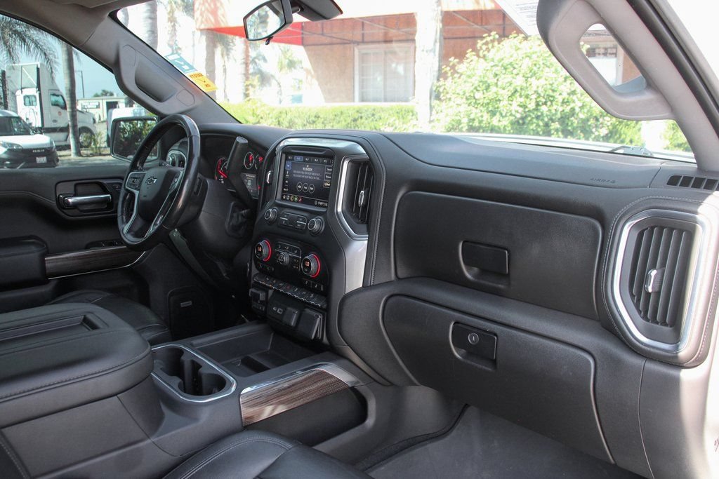 Used 2020 Chevrolet Silverado 1500 RST AWD/4WD image 36