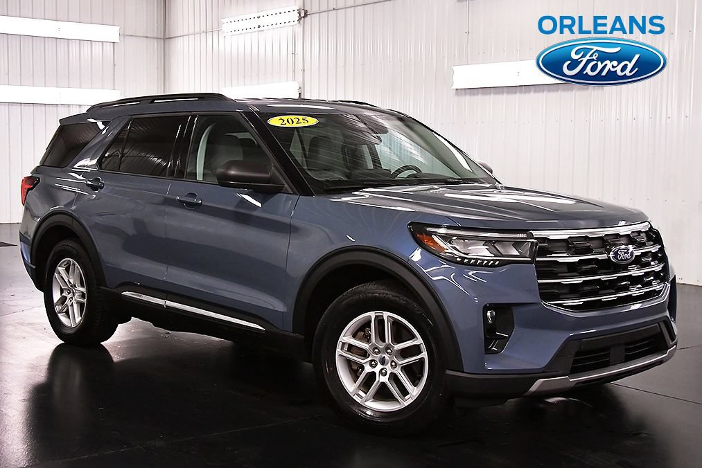 Used 2025 Ford Explorer Active w/ Active Comfort Package RWD image 1