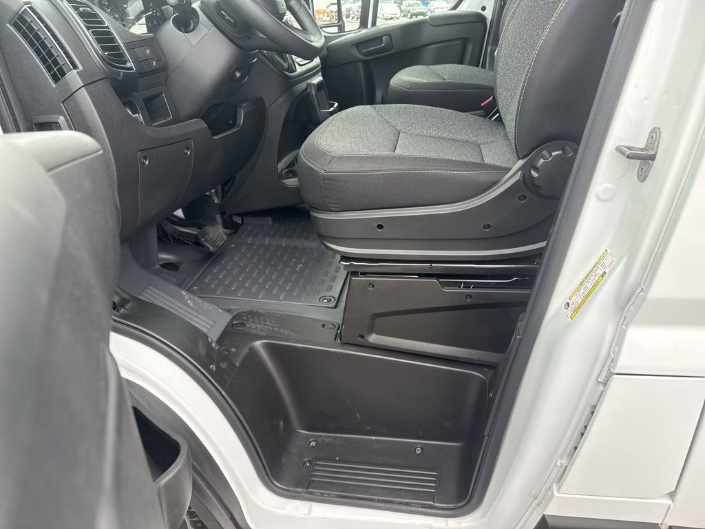 Used 2024 RAM ProMaster 2500 image 11