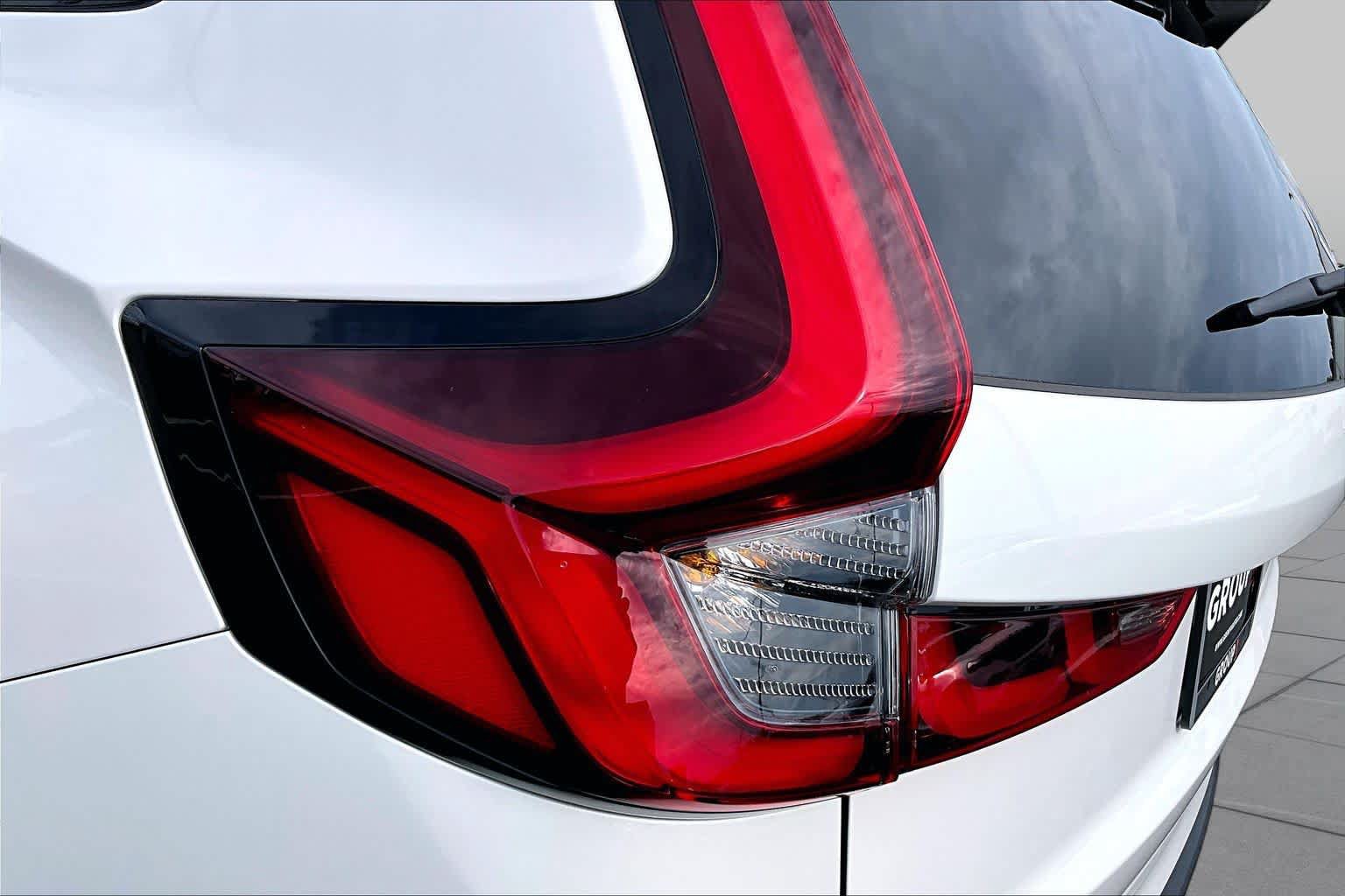 Used 2026 Honda CR-V Sport Touring image 29