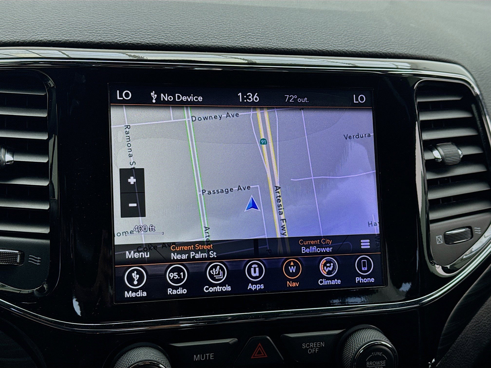 Used 2019 Jeep Grand Cherokee Altitude RWD image 9