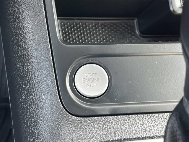 Used 2017 Volkswagen Tiguan Limited w/ Premium Package image 17