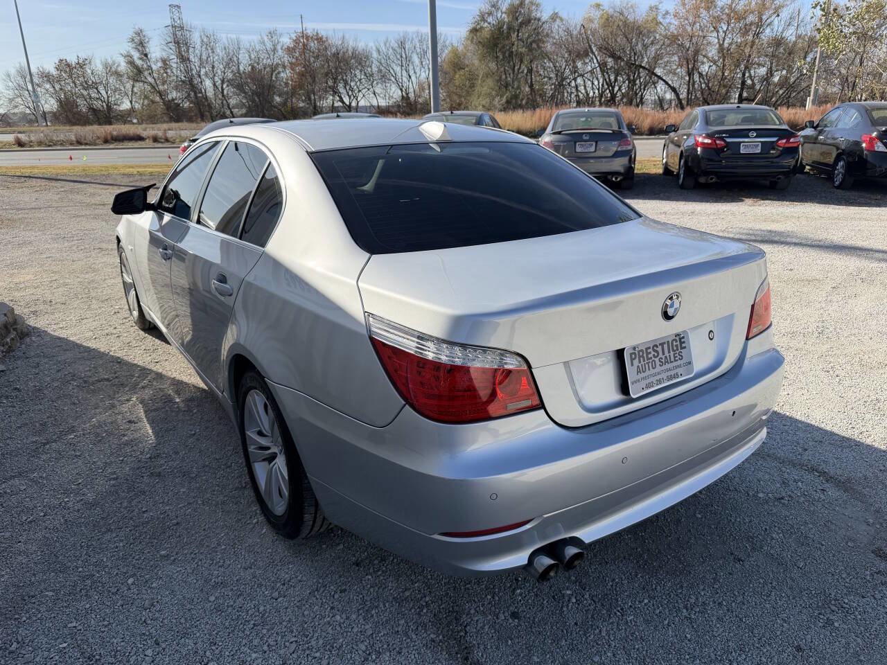Used 2010 BMW 528i Sedan image 4