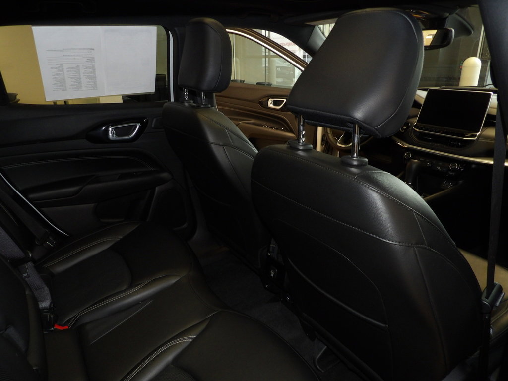 Used 2022 Jeep Compass High Altitude image 17