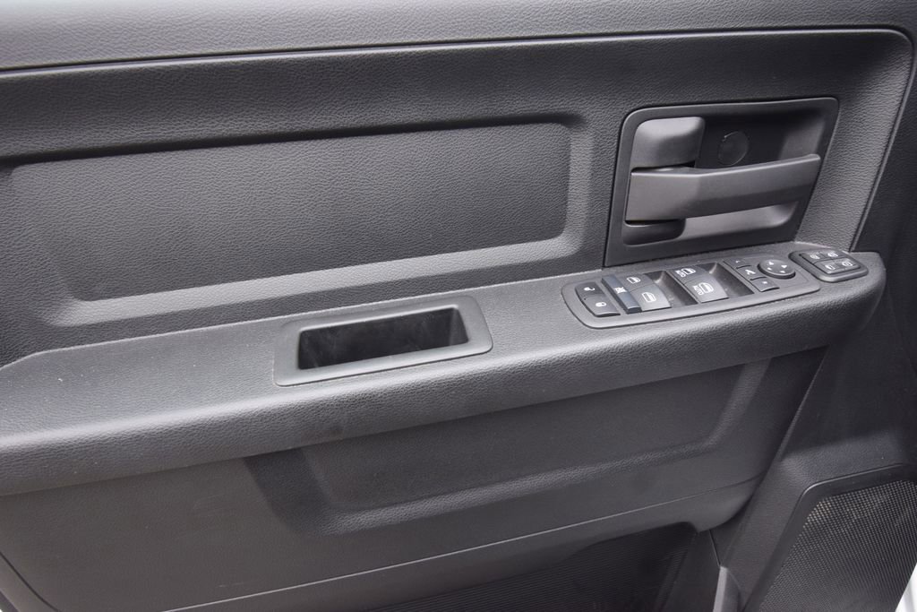 Used 2024 RAM 2500 Tradesman w/ Chrome Appearance Group image 28