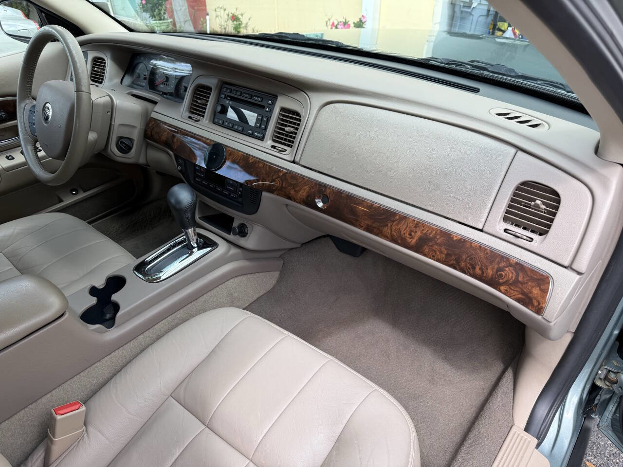 Used 2005 Mercury Grand Marquis LS image 18