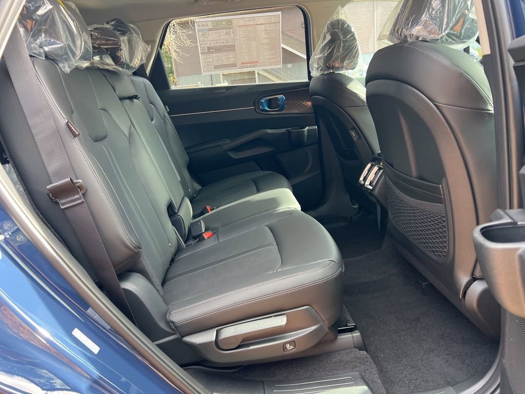 New 2026 Kia Sorento S w/ S Panoramic Sunroof Package image 13