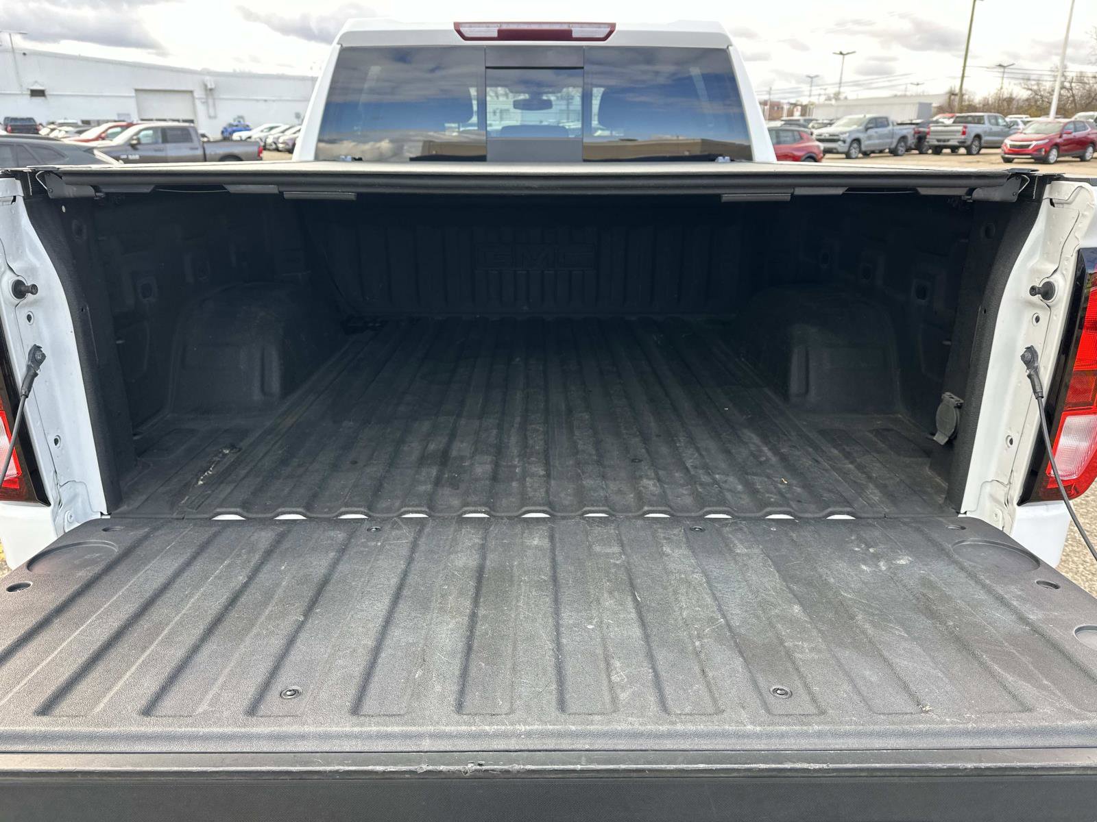 Used 2020 GMC Sierra 1500 Elevation w/ Elevation Value Package image 10