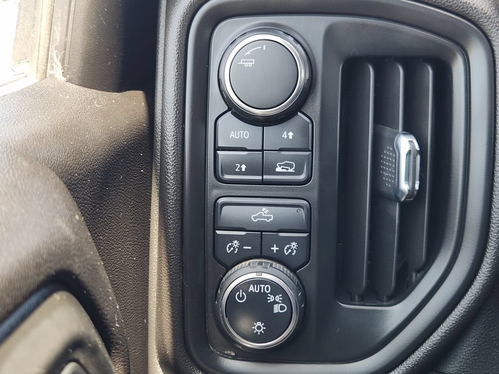 Used 2024 Chevrolet Silverado 1500 Custom AWD/4WD image 22