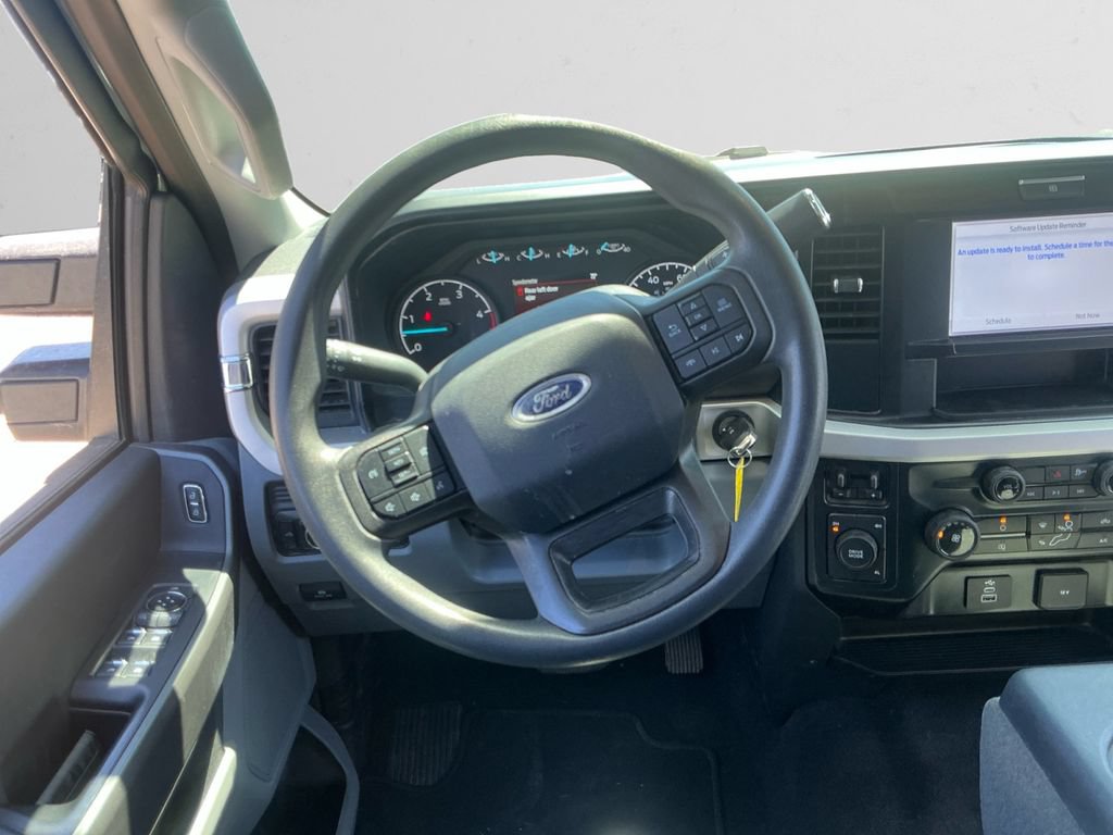 Used 2025 Ford F250 XLT AWD/4WD image 12