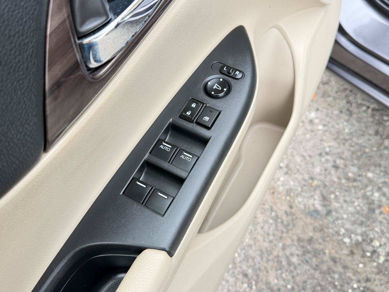 Used 2017 Honda Accord EX-L image 17