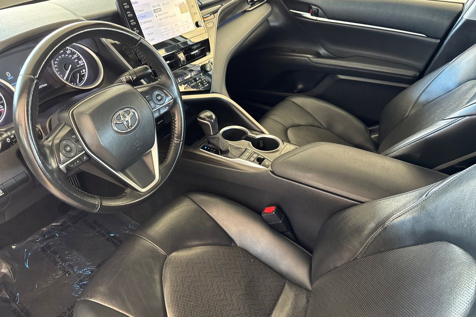Used 2023 Toyota Camry XLE image 9