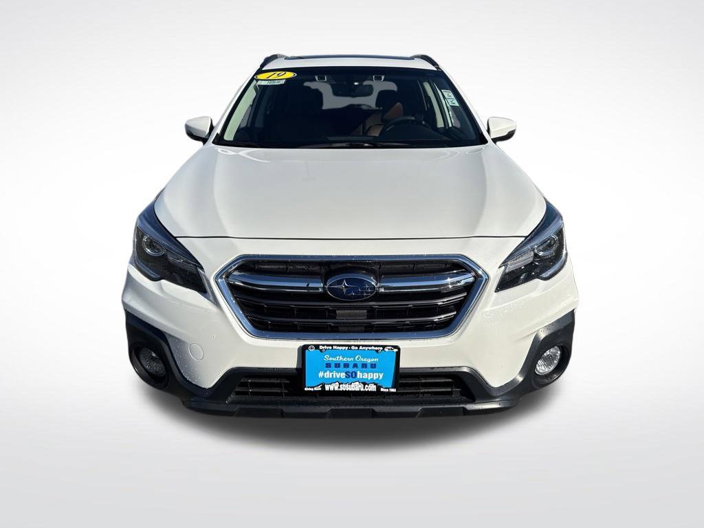 Used 2019 Subaru Outback 2.5i Touring AWD/4WD image 2