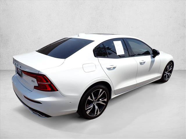 Used 2022 Volvo S60 B5 R-Design w/ Advanced Package FWD video 4