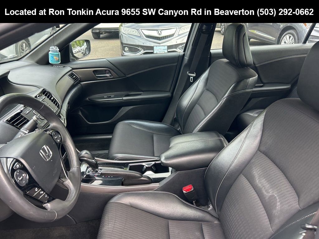 Used 2017 Honda Accord Sport image 10