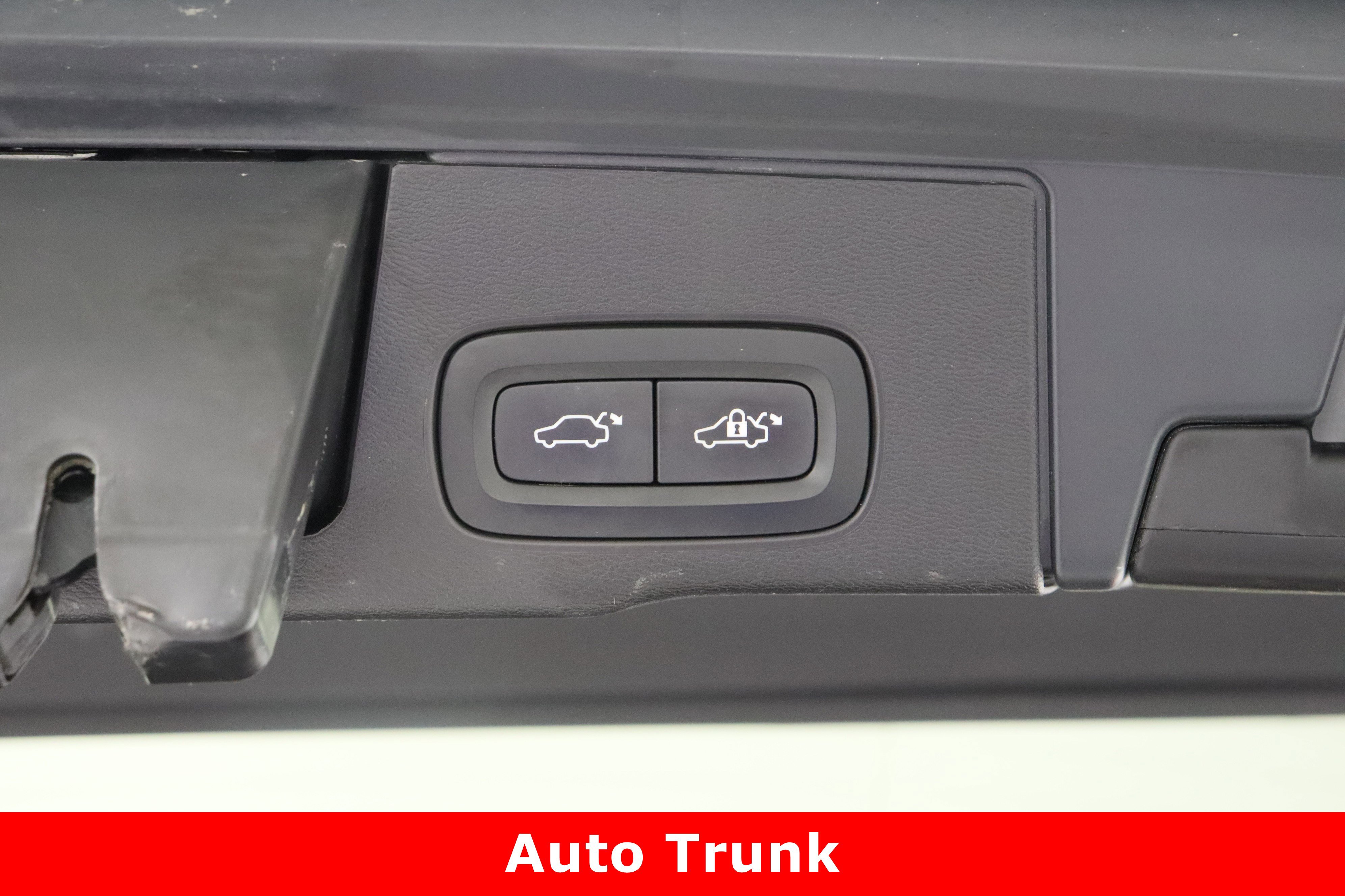 Used 2018 Volvo XC60 T6 Inscription w/ Convenience Package image 35