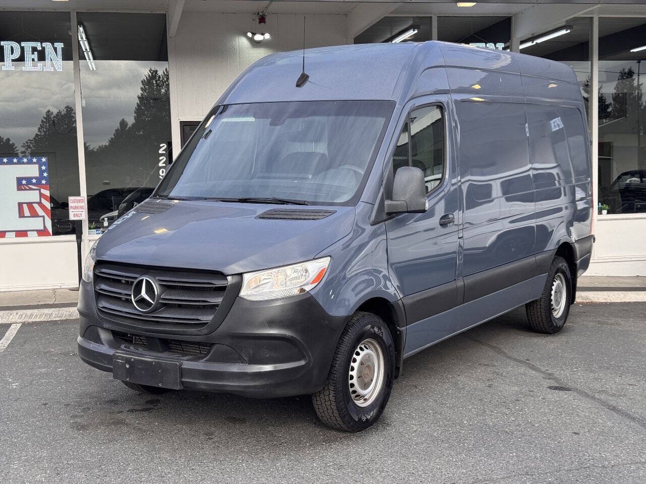 Used 2019 Mercedes-Benz Sprinter 144 image 1