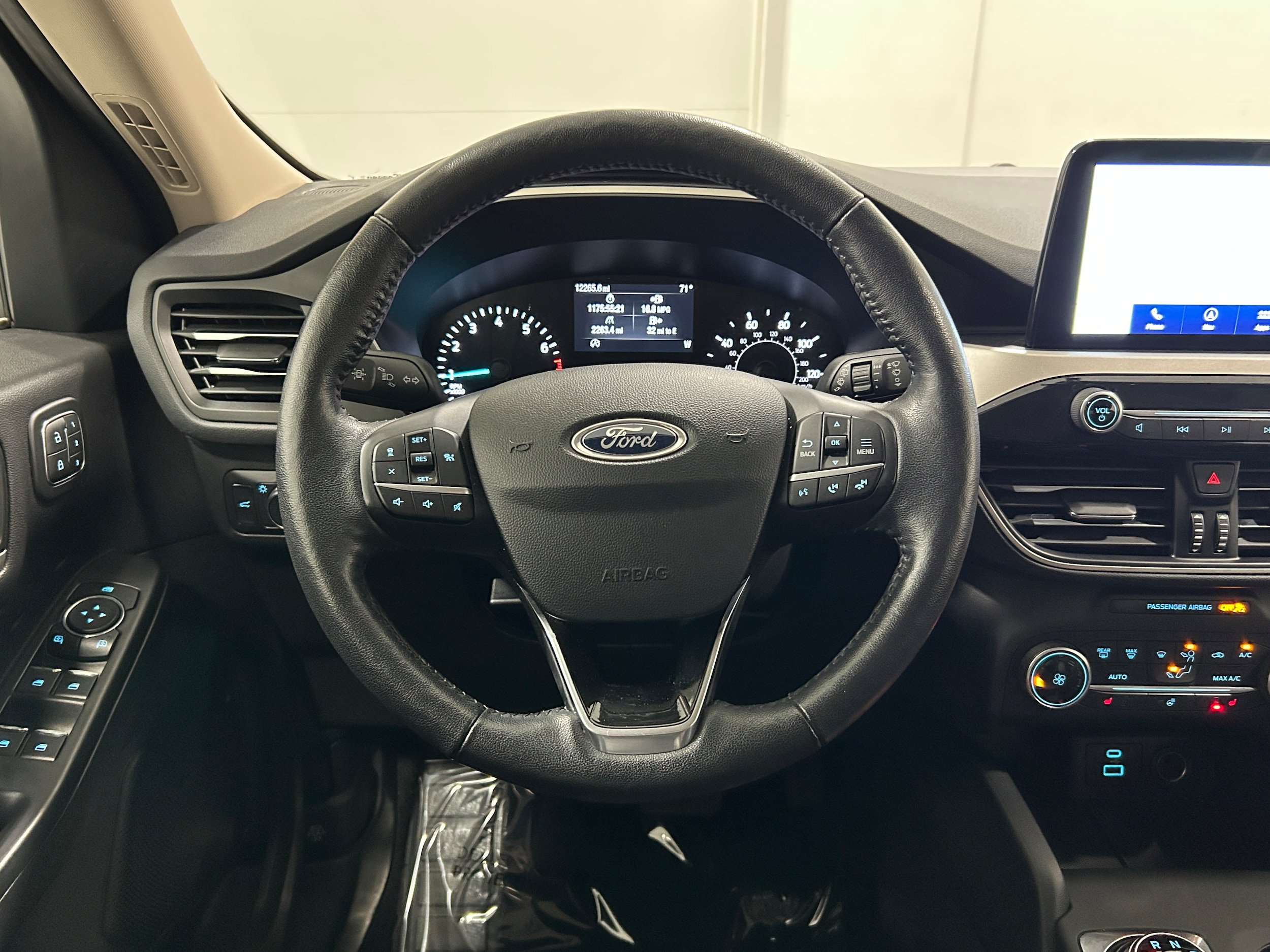 Used 2020 Ford Escape SEL AWD/4WD image 13