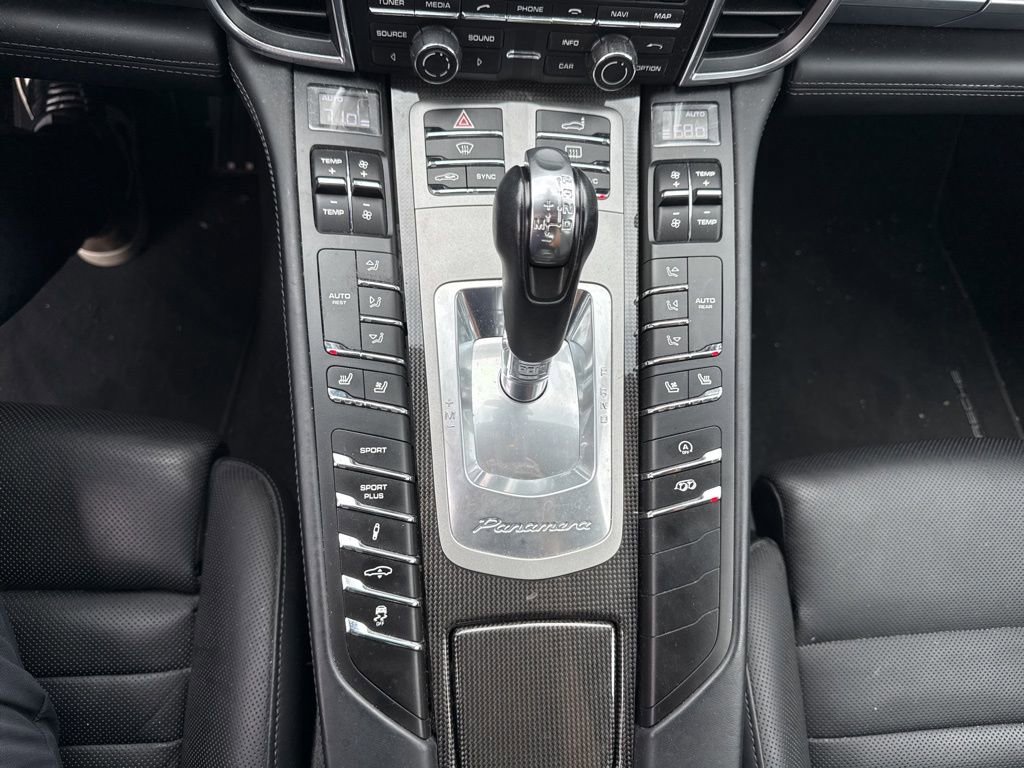 Used 2015 Porsche Panamera GTS AWD/4WD image 9