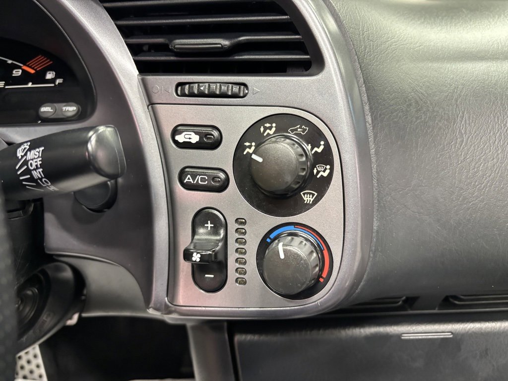 Used 2003 Honda S2000 image 10