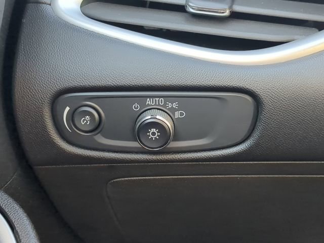 Used 2024 Chevrolet Malibu LT image 28