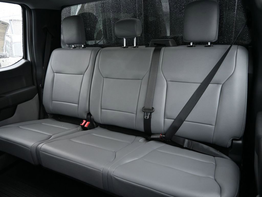 New 2023 Ford E-Transit 148 High Roof Extended image 18