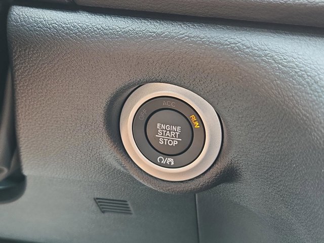 New 2026 Chrysler Voyager LX image 27