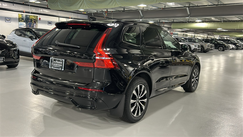 Used 2024 Volvo XC60 B5 Plus w/ Protection Package Premier AWD/4WD image 4