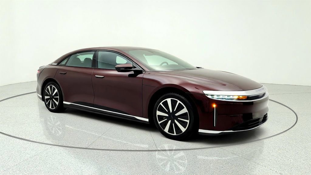Used 2024 Lucid Air Pure RWD image 3