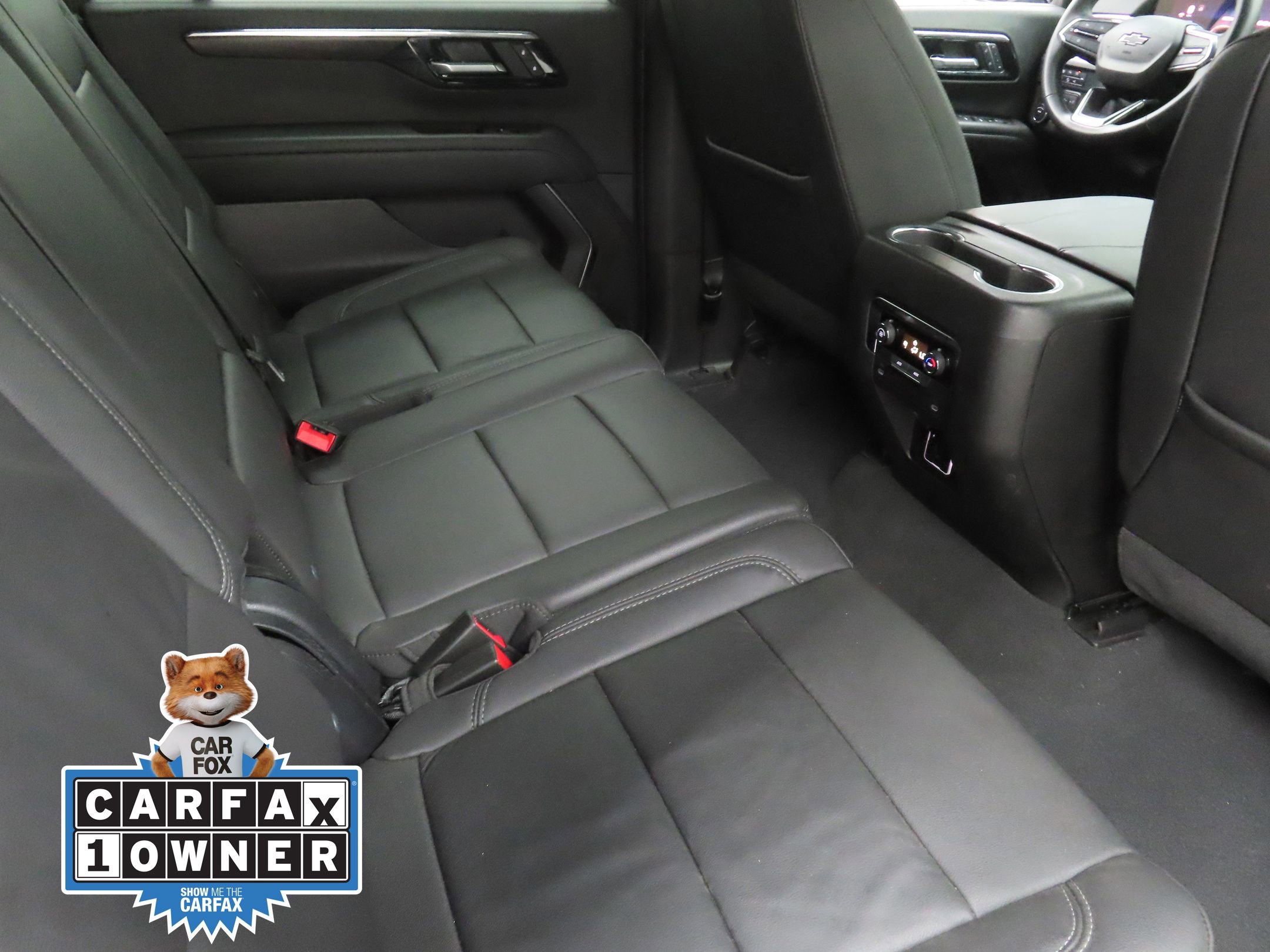 Used 2025 Chevrolet Suburban Z71 AWD/4WD image 22