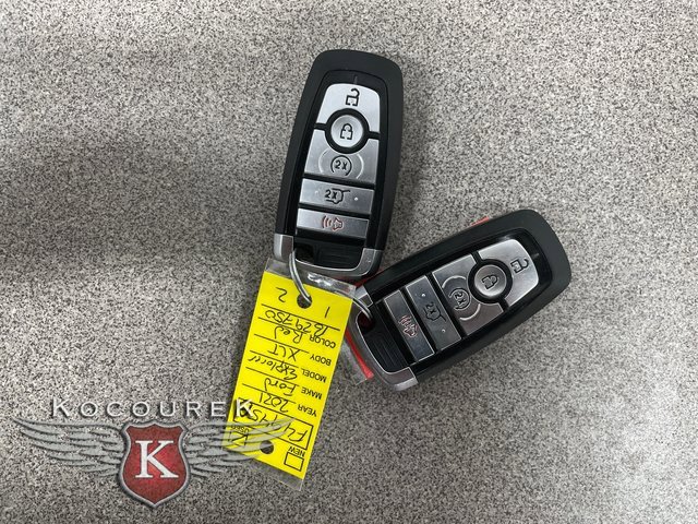 Used 2021 Ford Explorer XLT w/ Equipment Group 202A image 25