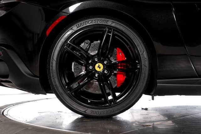 Used 2024 Ferrari Roma RWD image 20