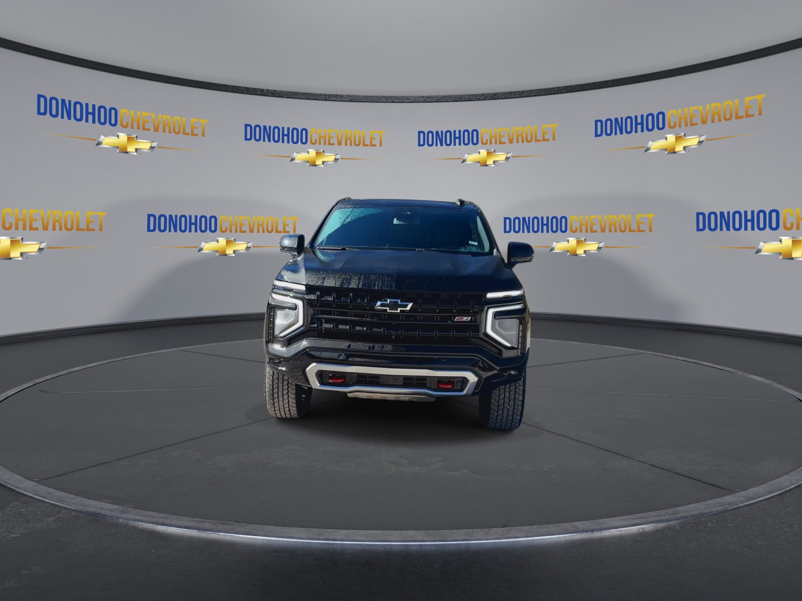 New 2026 Chevrolet Suburban Z71 w/ Comfort Package AWD/4WD image 6