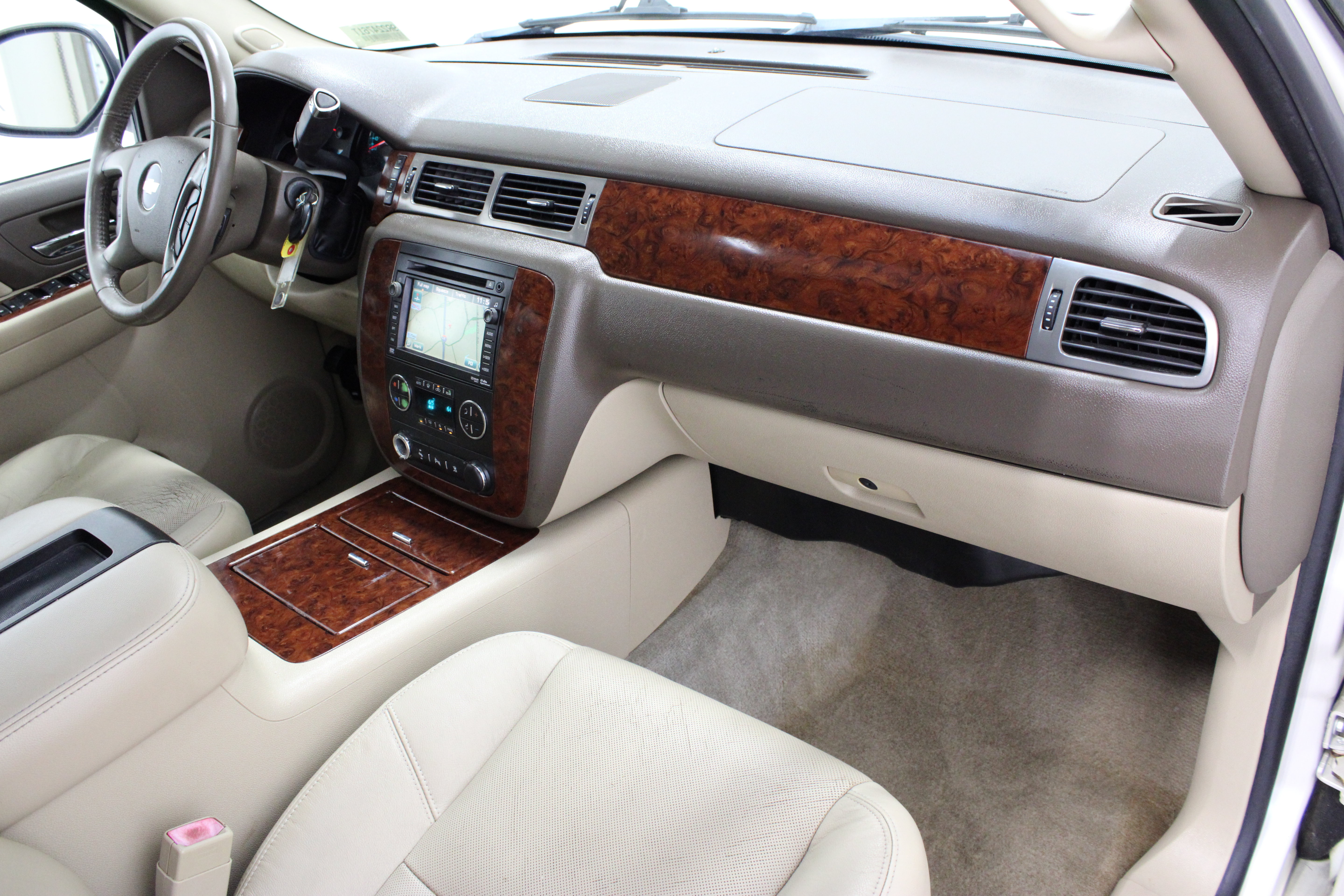 Used 2009 Chevrolet Tahoe LTZ RWD image 37