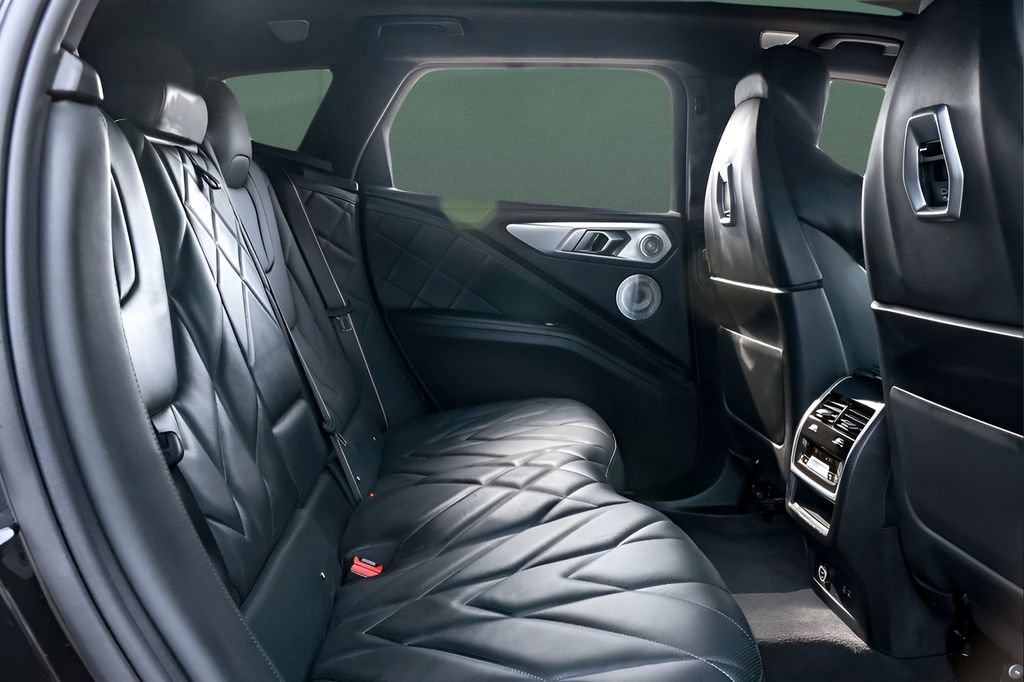 Used 2024 BMW XM image 20