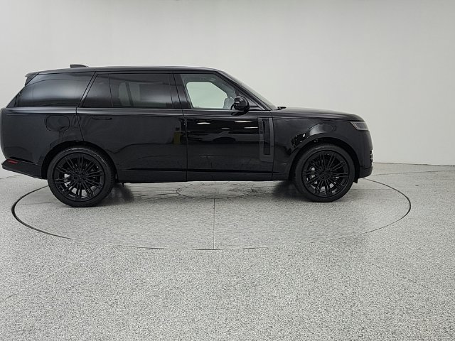 New 2026 Land Rover Range Rover Long Wheelbase SE AWD/4WD image 4